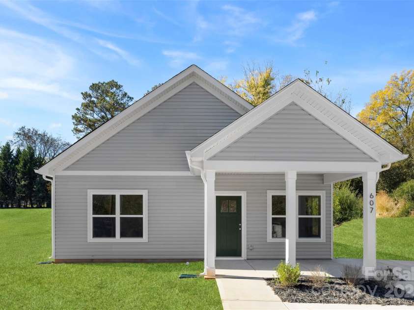 607 Meadow Street, Spencer, NC 28159.  MLS# CAR4319409, YatesRealty ID 27002. 