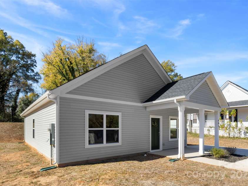 607 Meadow Street, Spencer, NC 28159.  MLS# CAR4319409, YatesRealty ID 27002. 