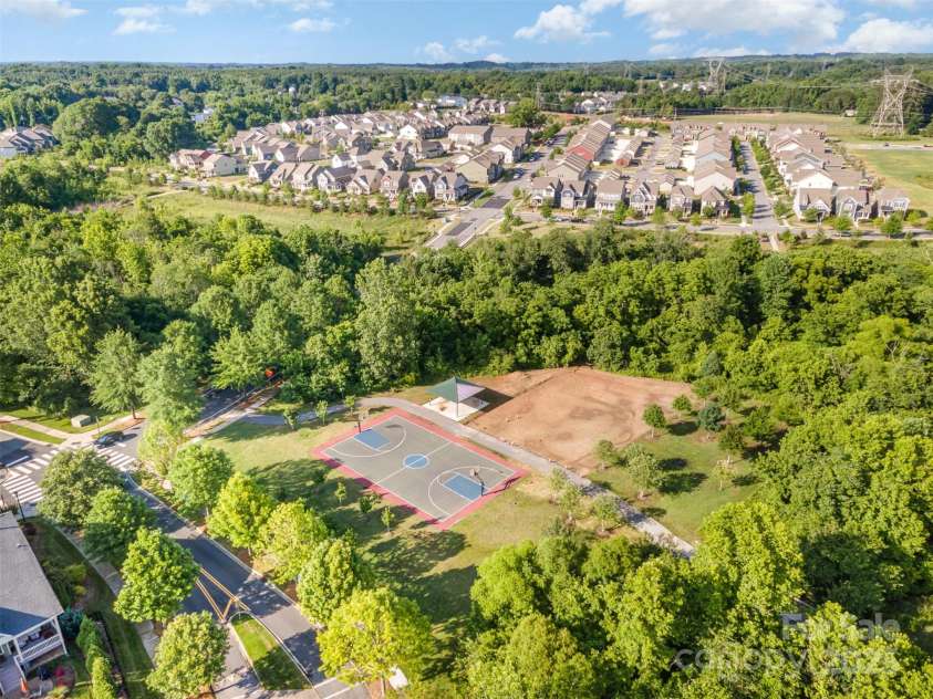 915 Claires Creek Lane, Davidson, NC 28036.  MLS# CAR4264930, YatesRealty ID 27003. Plum Creek Park basketball court