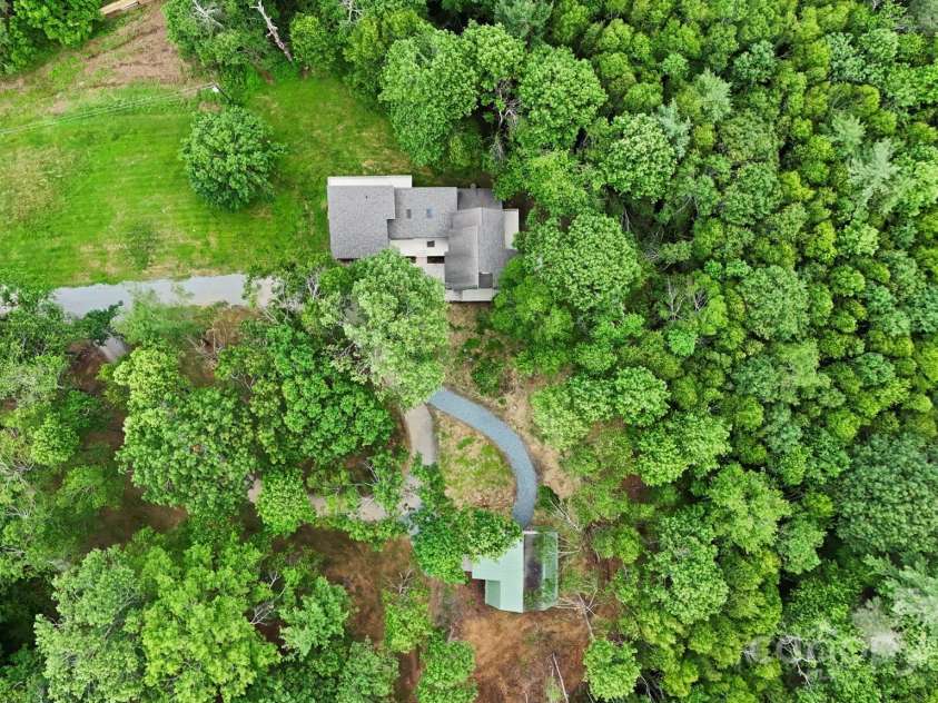 136 Day Drive, Boone, NC 28607.  MLS# CAR4270315, YatesRealty ID 27004. 