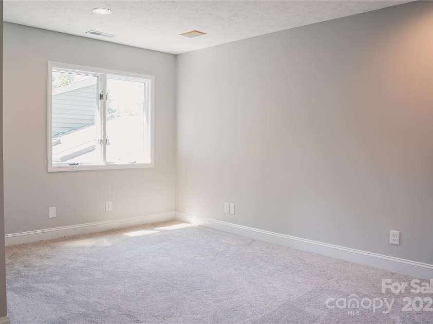 136 Day Drive, Boone, NC 28607.  MLS# CAR4270315, YatesRealty ID 27004. Upper-level primary suite