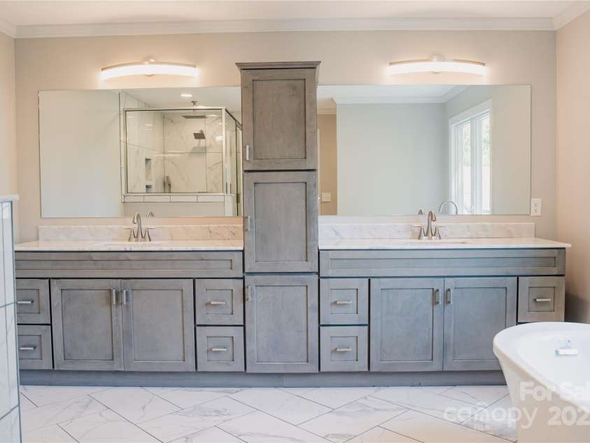 136 Day Drive, Boone, NC 28607.  MLS# CAR4270315, YatesRealty ID 27004. Upper-level primary suite bath