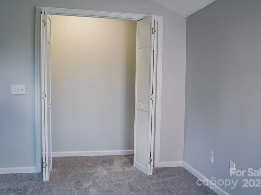 136 Day Drive, Boone, NC 28607.  MLS# CAR4270315, YatesRealty ID 27004. Upper-level suite (above garage)