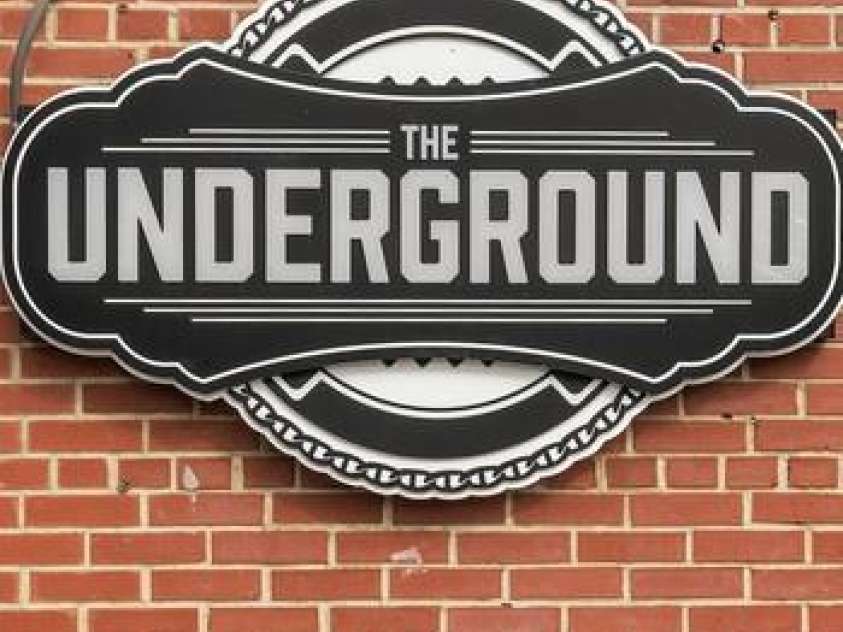 2051 Clarksdale Drive, Charlotte, NC 28206.  MLS# CAR4197287, YatesRealty ID 27005. 