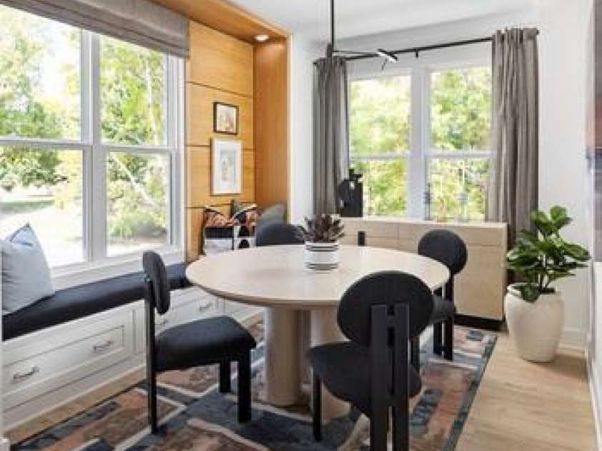 2051 Clarksdale Drive, Charlotte, NC 28206.  MLS# CAR4197287, YatesRealty ID 27005. Casual Dining*Model Home*