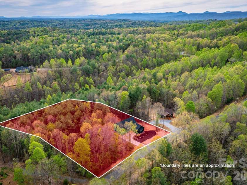 4374 Poplar Bluff Drive, Lenoir, NC 28645.  MLS# CAR4356663, YatesRealty ID 27005. 