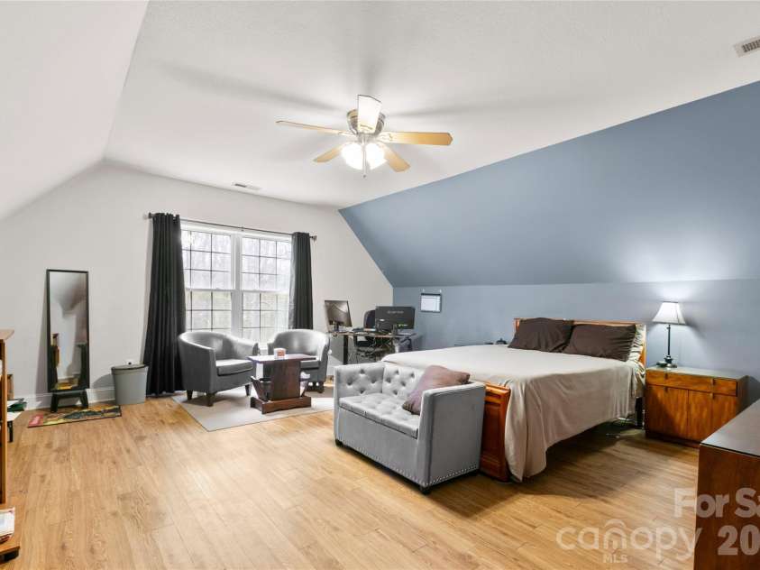 28 Chapel Park Road, Asheville, NC 28803.  MLS# CAR4359429, YatesRealty ID 27007. Upper floor second primary bedroom