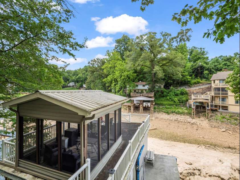 417 Tryon Bay Circle, Lake Lure, NC 28746.  MLS# CAR4279268, YatesRealty ID 27007. Lake Views
