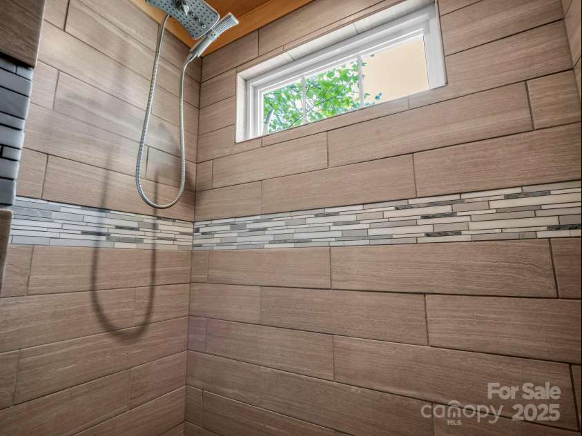 417 Tryon Bay Circle, Lake Lure, NC 28746.  MLS# CAR4279268, YatesRealty ID 27007. Views