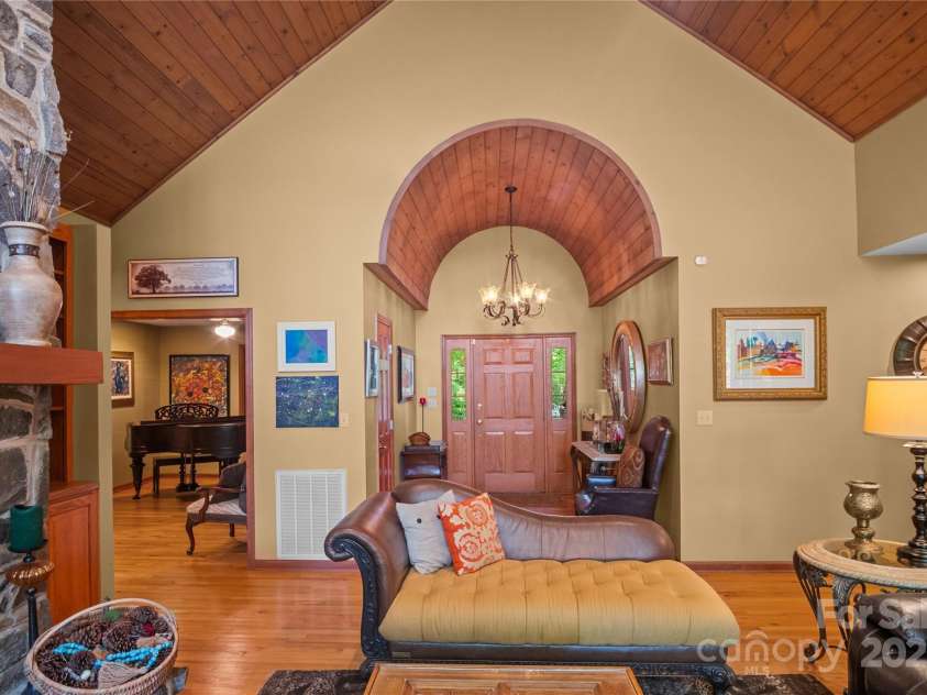 270 Foxwood Drive, Tryon, NC 28782.  MLS# CAR4275078, YatesRealty ID 27008. 