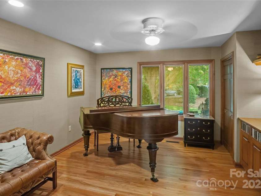 270 Foxwood Drive, Tryon, NC 28782.  MLS# CAR4275078, YatesRealty ID 27008. 