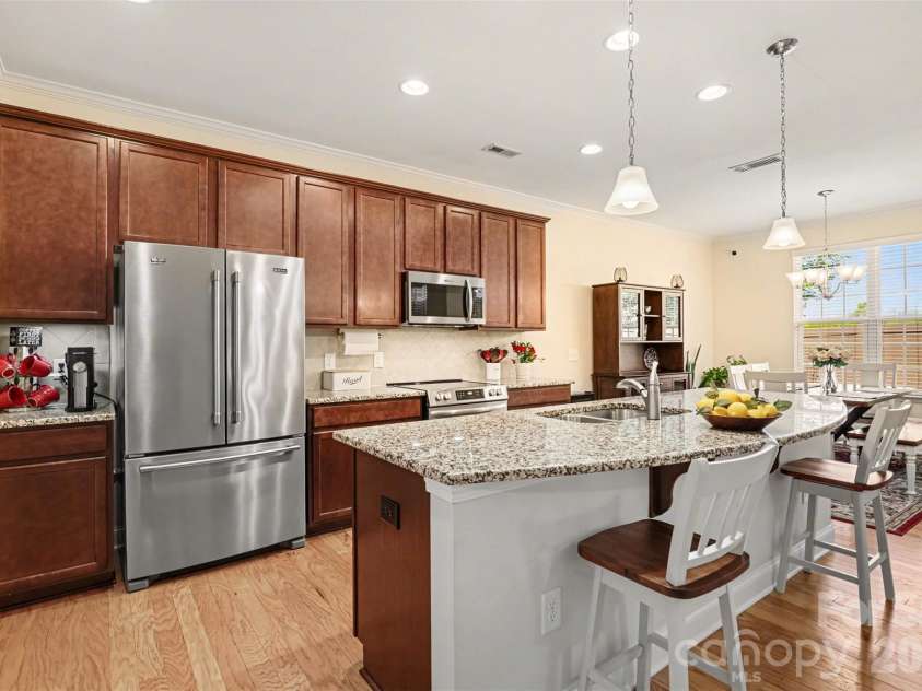 2020 Cramer Place Court, Cramerton, NC 28032.  MLS# CAR4368017, YatesRealty ID 27009. Open concept kitchen is perfect for entertaining