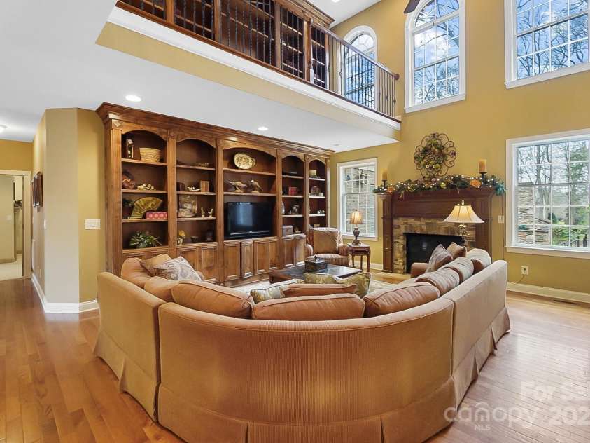 2016 Autumn Blossom Lane, Waxhaw, NC 28173.  MLS# CAR4327443, YatesRealty ID 2701. 