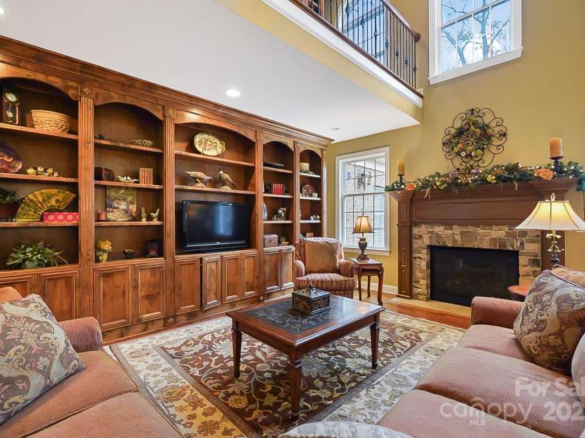 2016 Autumn Blossom Lane, Waxhaw, NC 28173.  MLS# CAR4327443, YatesRealty ID 2701. 