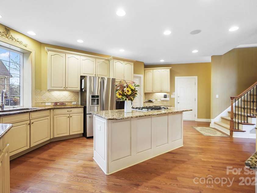 2016 Autumn Blossom Lane, Waxhaw, NC 28173.  MLS# CAR4327443, YatesRealty ID 2701. 