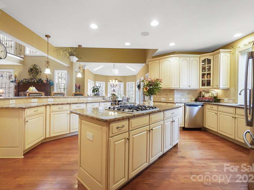 2016 Autumn Blossom Lane, Waxhaw, NC 28173.  MLS# CAR4327443, YatesRealty ID 2701. 