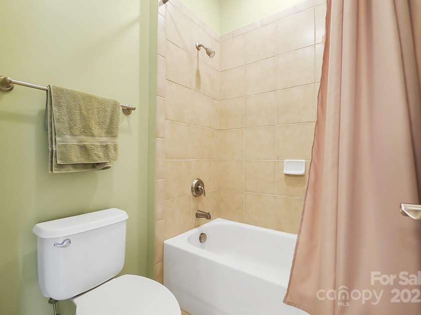 2016 Autumn Blossom Lane, Waxhaw, NC 28173.  MLS# CAR4327443, YatesRealty ID 2701. 