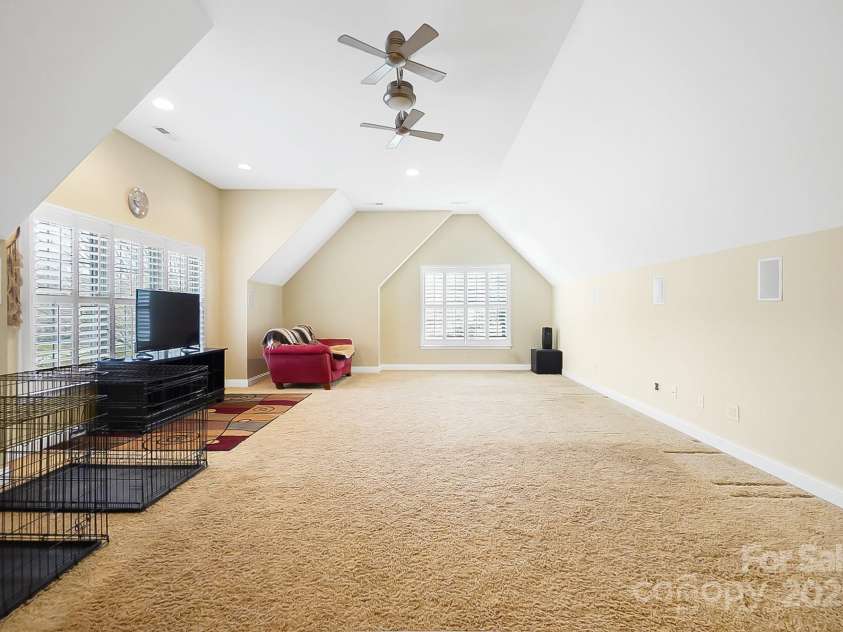 2016 Autumn Blossom Lane, Waxhaw, NC 28173.  MLS# CAR4327443, YatesRealty ID 2701. 