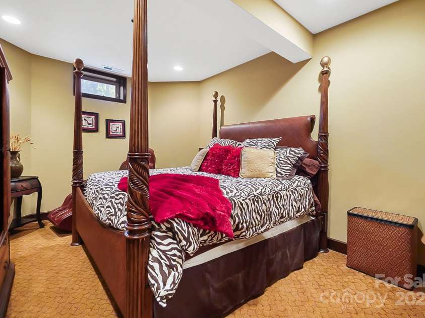 2016 Autumn Blossom Lane, Waxhaw, NC 28173.  MLS# CAR4327443, YatesRealty ID 2701. 