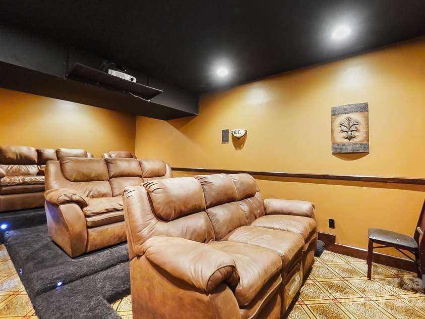 2016 Autumn Blossom Lane, Waxhaw, NC 28173.  MLS# CAR4327443, YatesRealty ID 2701. 