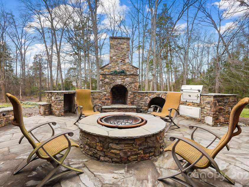 2016 Autumn Blossom Lane, Waxhaw, NC 28173.  MLS# CAR4327443, YatesRealty ID 2701. 