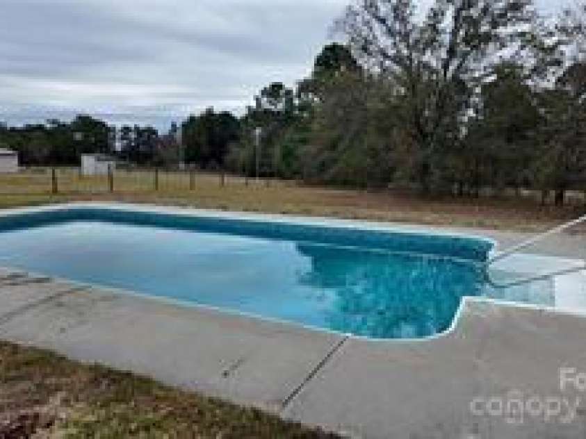 526 Spring Hill Church Road, Hamlet, NC 28345.  MLS# CAR4195010, YatesRealty ID 2701. 