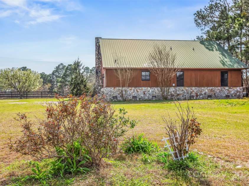 526 Spring Hill Church Road, Hamlet, NC 28345.  MLS# CAR4195010, YatesRealty ID 2701. 