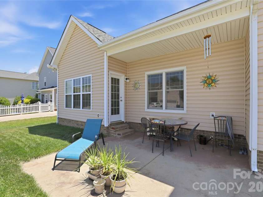 1008 Triple Crown Drive, Indian Trail, NC 28079.  MLS# CAR4380738, YatesRealty ID 27010. 