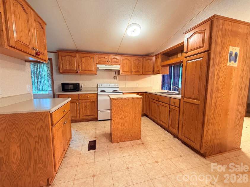 1796 Deaton Drive, Lancaster, SC 29720.  MLS# CAR4387487, YatesRealty ID 27011. 