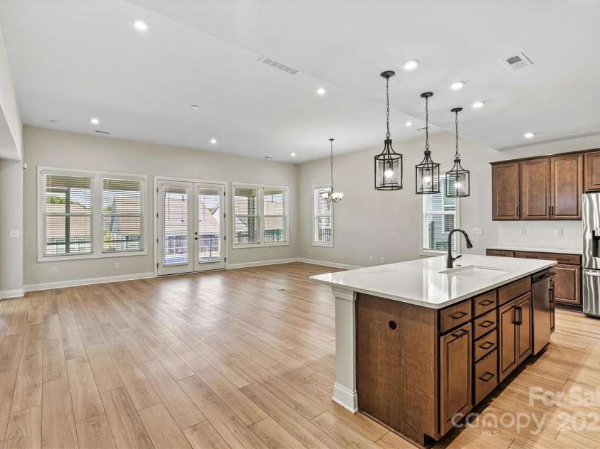 7332 Jolly Brook Drive, Charlotte, NC 28215.  MLS# CAR4300035, YatesRealty ID 27011. 