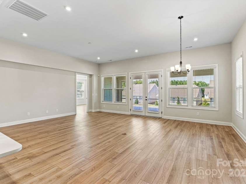 7332 Jolly Brook Drive, Charlotte, NC 28215.  MLS# CAR4300035, YatesRealty ID 27011. 