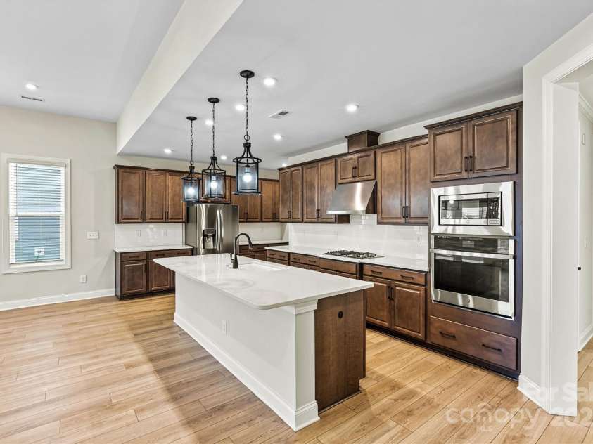 7332 Jolly Brook Drive, Charlotte, NC 28215.  MLS# CAR4300035, YatesRealty ID 27011. 