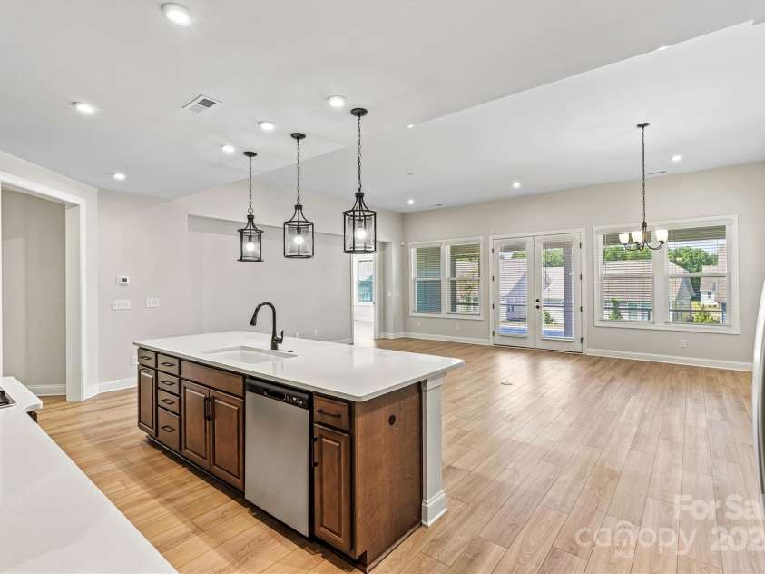 7332 Jolly Brook Drive, Charlotte, NC 28215.  MLS# CAR4300035, YatesRealty ID 27011. 