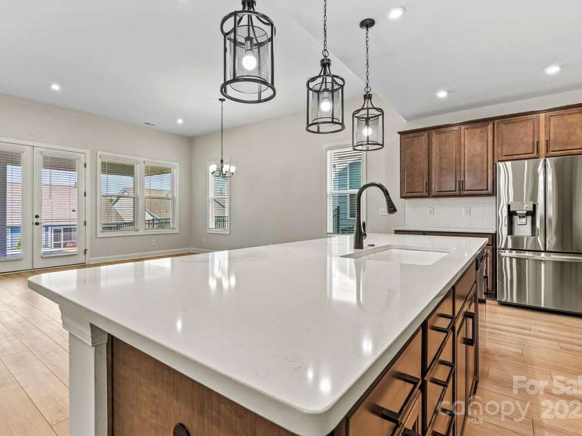 7332 Jolly Brook Drive, Charlotte, NC 28215.  MLS# CAR4300035, YatesRealty ID 27011. 