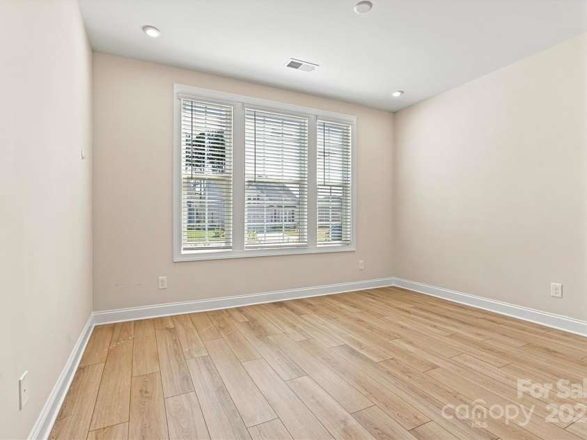 7332 Jolly Brook Drive, Charlotte, NC 28215.  MLS# CAR4300035, YatesRealty ID 27011. 