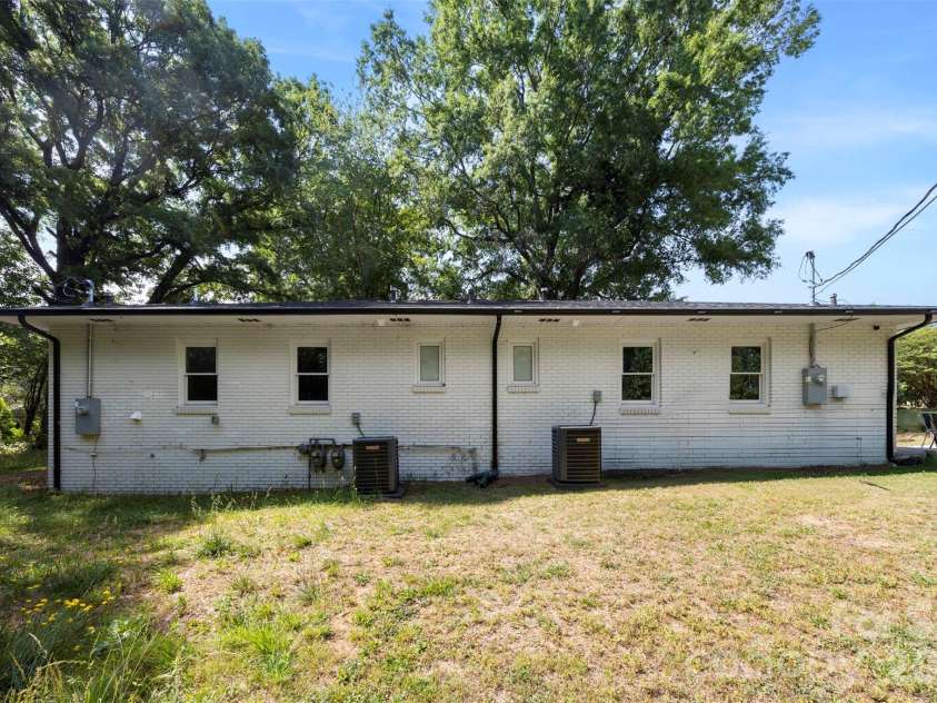 2237-2239 Catawba Heights Road, Lincolnton, NC 28092.  MLS# CAR4387078, YatesRealty ID 27012. 
