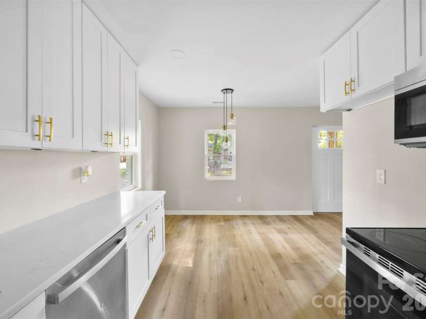 2237-2239 Catawba Heights Road, Lincolnton, NC 28092.  MLS# CAR4387078, YatesRealty ID 27012. 