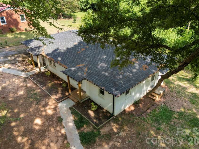 2237-2239 Catawba Heights Road, Lincolnton, NC 28092.  MLS# CAR4387078, YatesRealty ID 27012. 