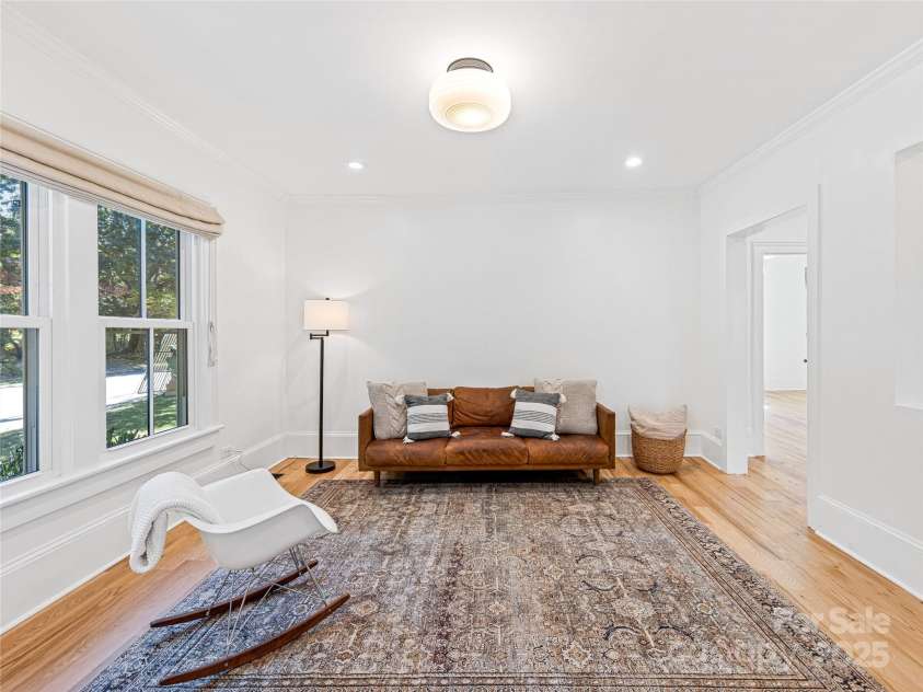 91 Virginia Avenue, Asheville, NC 28806.  MLS# CAR4306666, YatesRealty ID 27012. 