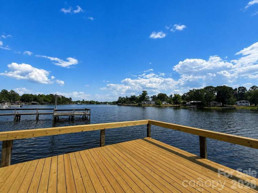 1062 Mill Creek Drive, Manning, SC 29102.  MLS# CAR4374424, YatesRealty ID 27013. 