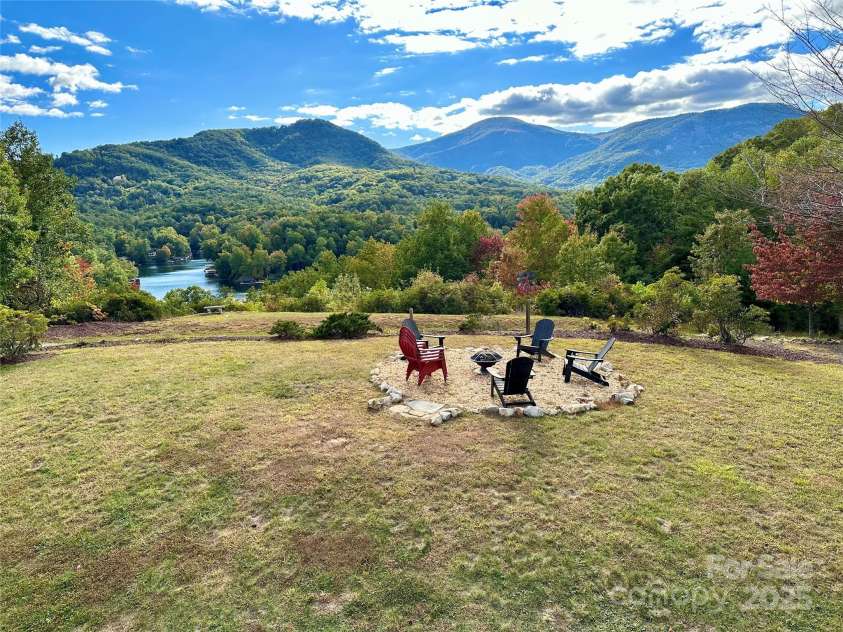 198 Sugarbush Point, Lake Lure, NC 28746.  MLS# CAR4275826, YatesRealty ID 27015. 