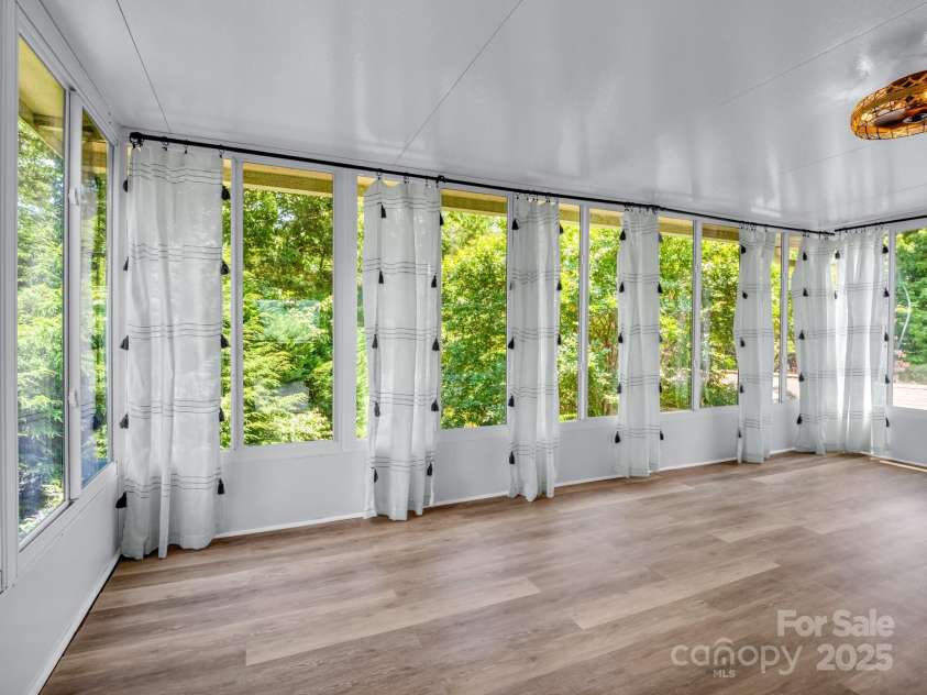 198 Sugarbush Point, Lake Lure, NC 28746.  MLS# CAR4275826, YatesRealty ID 27015. 