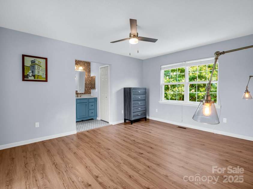 198 Sugarbush Point, Lake Lure, NC 28746.  MLS# CAR4275826, YatesRealty ID 27015. 