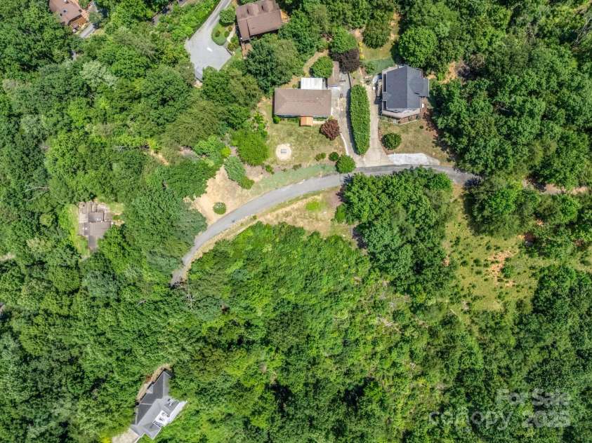 198 Sugarbush Point, Lake Lure, NC 28746.  MLS# CAR4275826, YatesRealty ID 27015. 