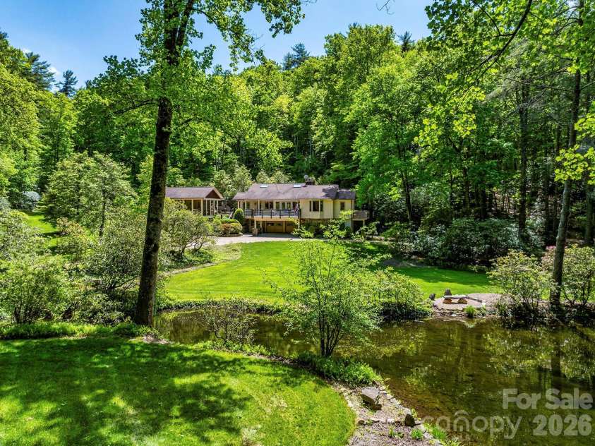 1213 Bull Pen Road, Cashiers, NC 28717.  MLS# CAR4388035, YatesRealty ID 27016. 