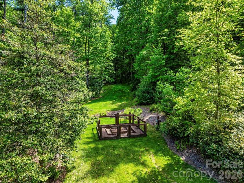 1213 Bull Pen Road, Cashiers, NC 28717.  MLS# CAR4388035, YatesRealty ID 27016. 
