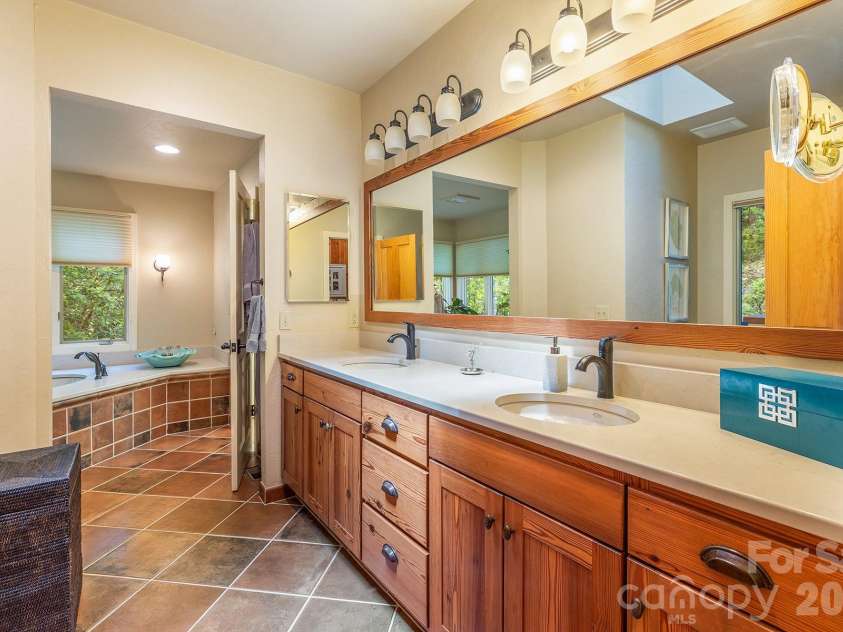 1213 Bull Pen Road, Cashiers, NC 28717.  MLS# CAR4388035, YatesRealty ID 27016. 