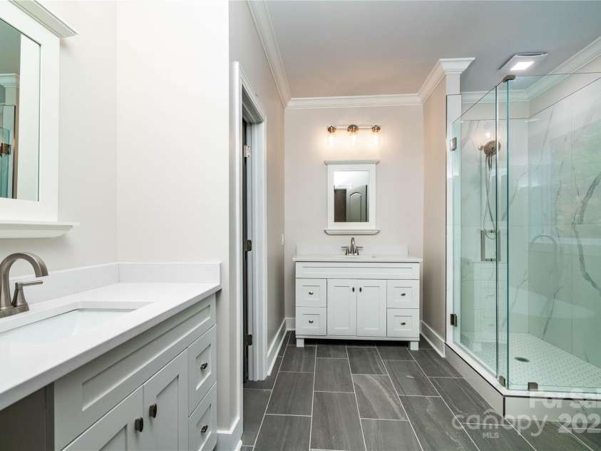 240 Mark Ryan Lane, Dallas, NC 28034.  MLS# CAR4289221, YatesRealty ID 27016. 