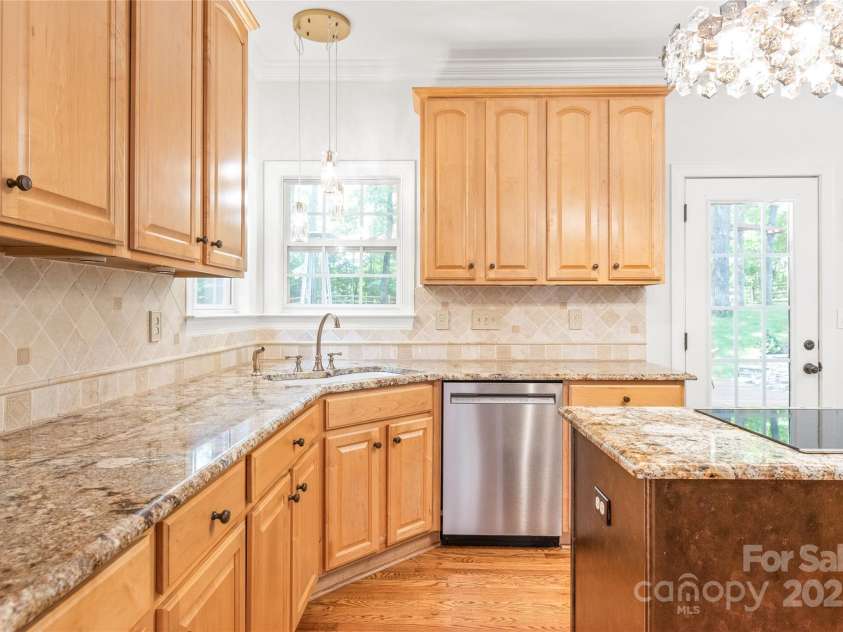 1008 Potters Bluff Road, Monroe, NC 28110.  MLS# CAR4283314, YatesRealty ID 27017. 