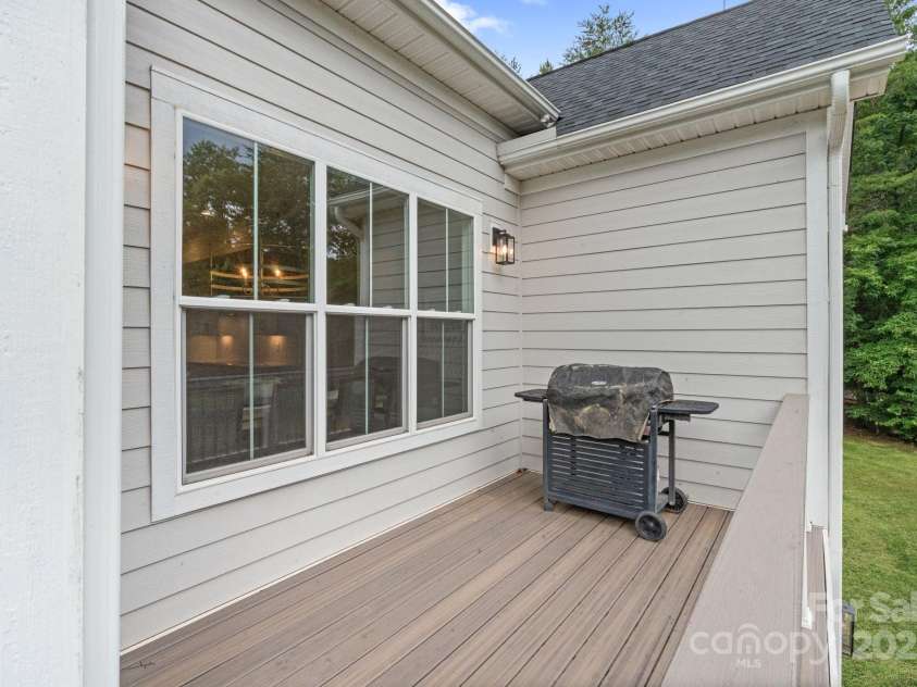 8283 Long Island Road, Catawba, NC 28609.  MLS# CAR4269177, YatesRealty ID 27018. 